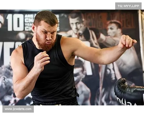 马赫穆多夫向约书亚下战书 赫恩冷静回应称需先击败维尔德再谈