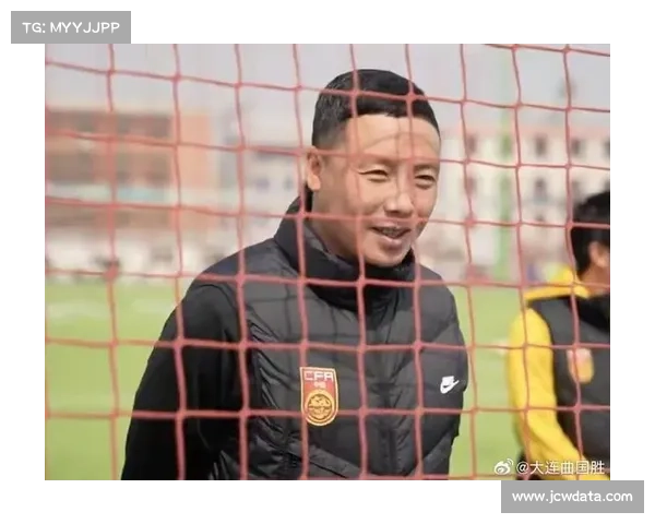 深圳新鹏城不敌申花，代理主帅陈涛连胜终结