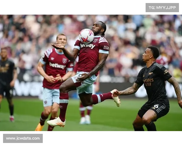 阿森纳迎战利物浦，英超争冠关键战役牵动欧冠资格归属